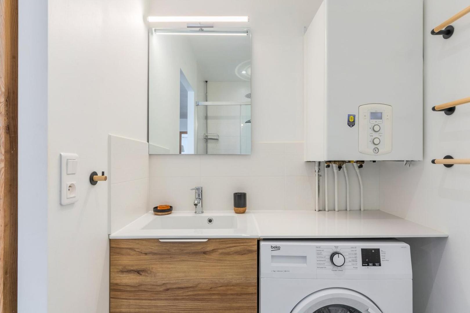 Charmant Appartement Une Chambre - Hypercentre ! リール エクステリア 写真
